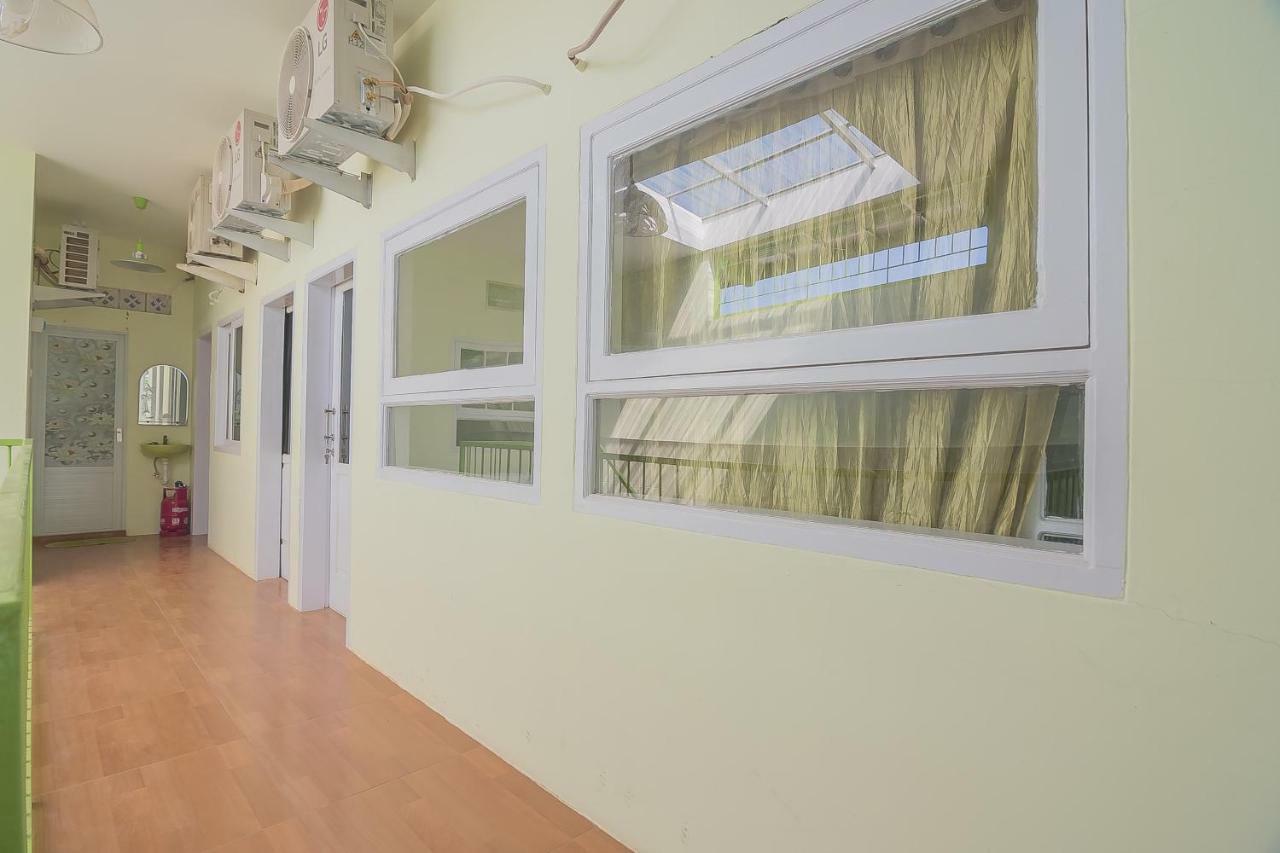 Reddoorz Syariah Near Museum Wisma Karya Subang Dış mekan fotoğraf